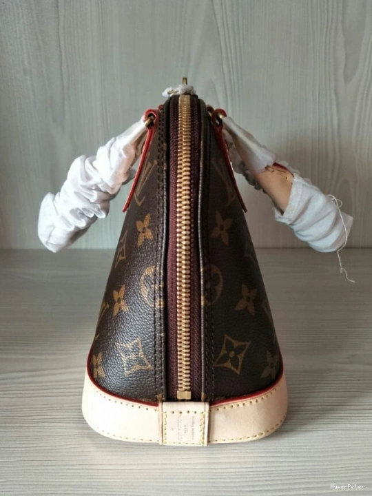 Louis BB ALMA Vuitton 0818